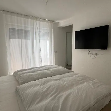 Apartamento Moderne, Helle Mit Grosser Terrasse , Bright, Modern With Large Sun Terrace